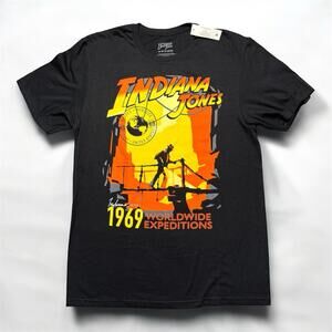 Indiana Jones 1969 Worldwide Expeditions T-Shirt Men’s Medium Black Disney NWT